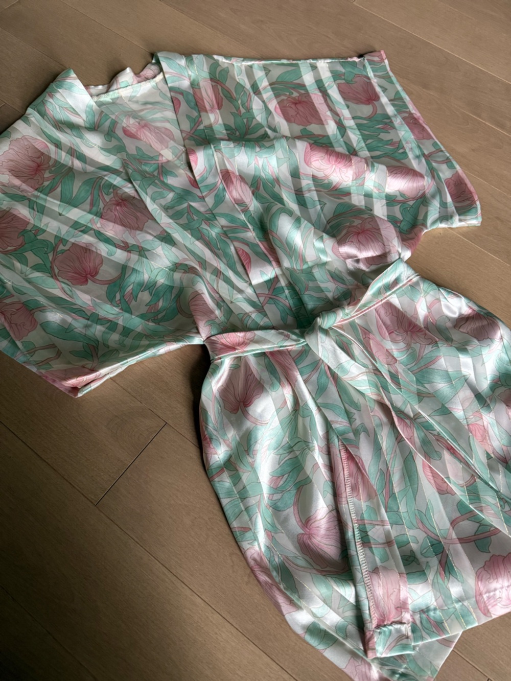 Vintage Floral Tie-Front Dress in Mint & Blush
